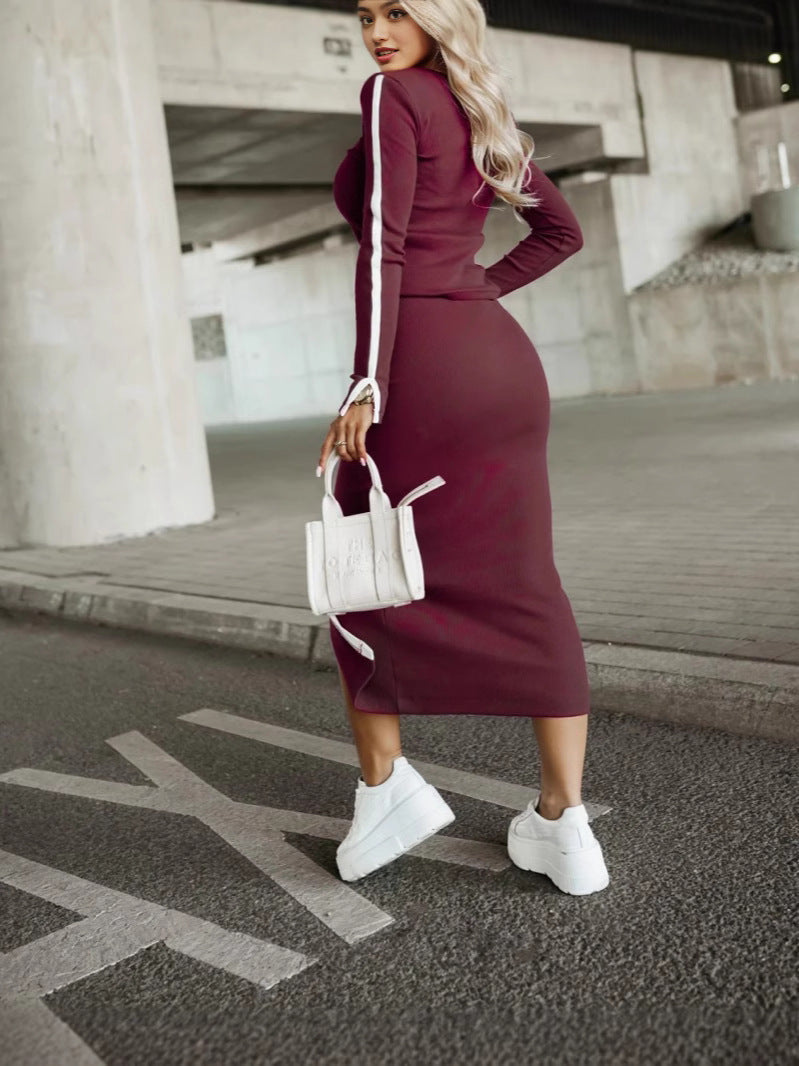 Damen Strickkleid Mit Seitenschlitz Kontraststreifen Elegant