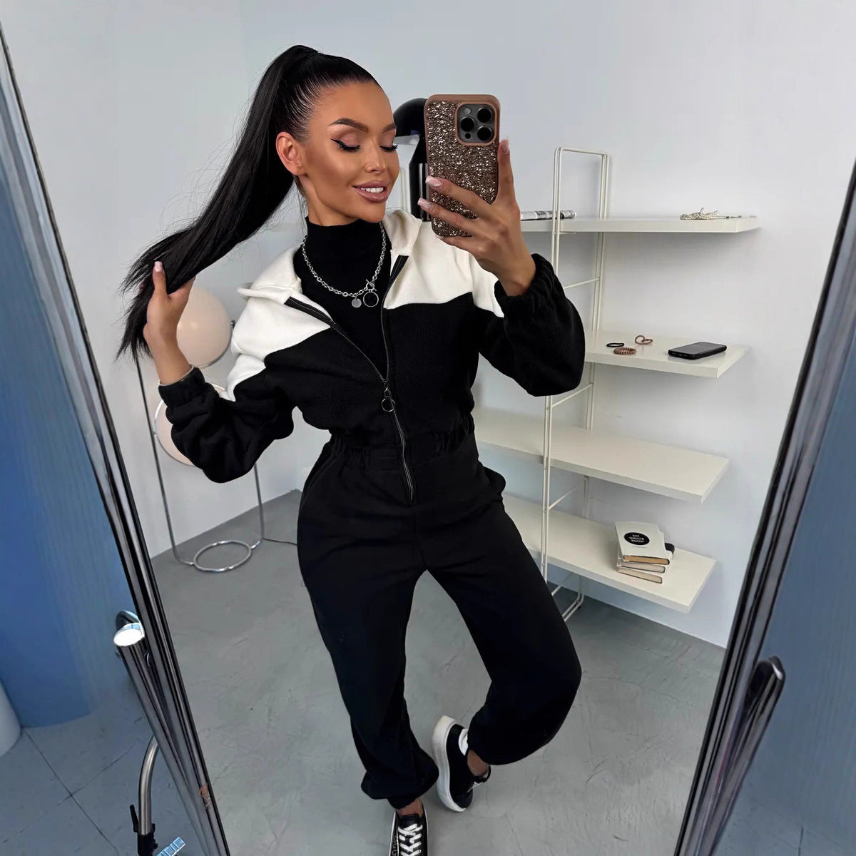Damen Fleece-Overall mit Kapuze und Reißverschluss