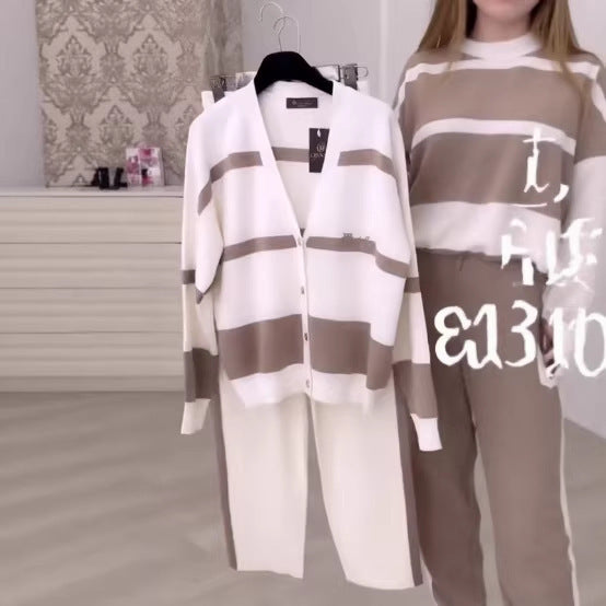 Damen Loungewear-Set mit Knöpfen und Streifen Norvielle
