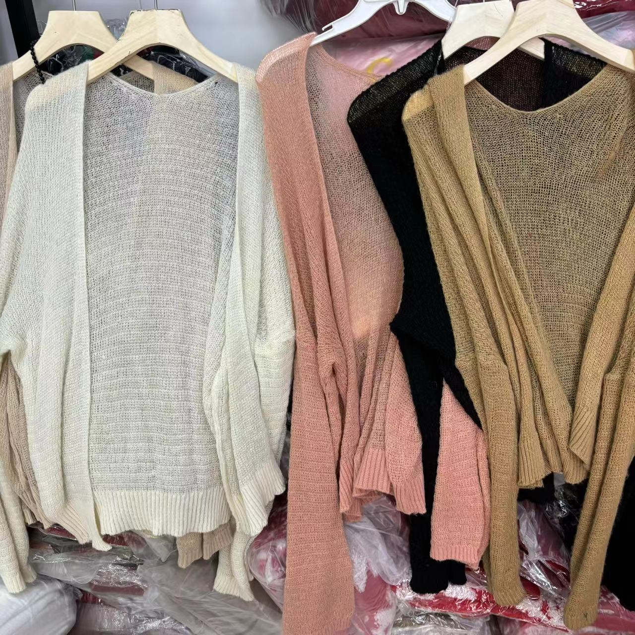 Damen Strickcardigan Offene Ärmel Dekoratives Muster Beige