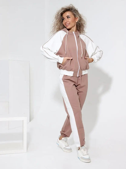 Damen Sportliches Freizeit-Set mit Kontrasten und Taschen