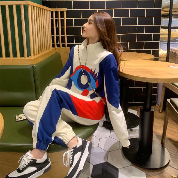 Damen Sportanzug Hochkragen Grafisches Design