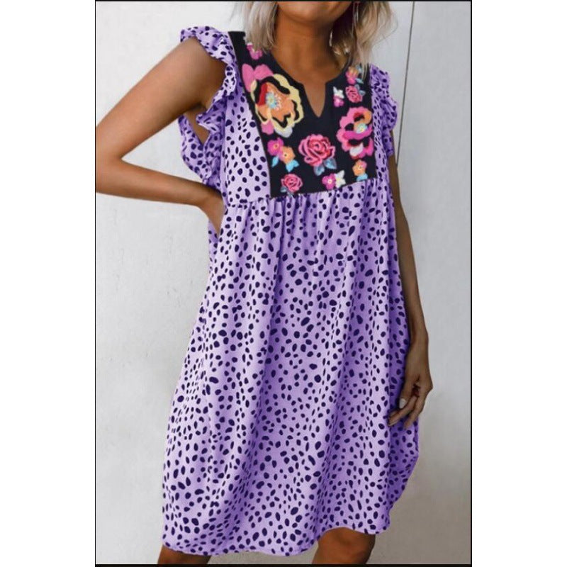 Damen Midikleid mit Rüschendetails und floralem Stickdesign