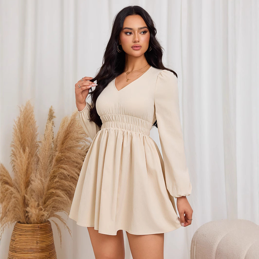 Damen Minimidi-Kleid mit Puffärmeln und Taillierung Norvielle