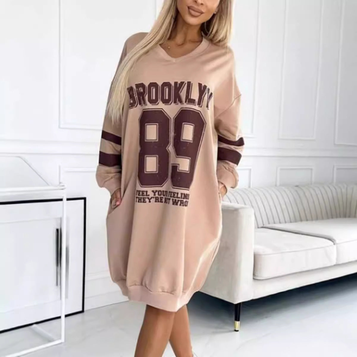 Damen Oversized Freizeitkleid Sport-Look V-Ausschnitt