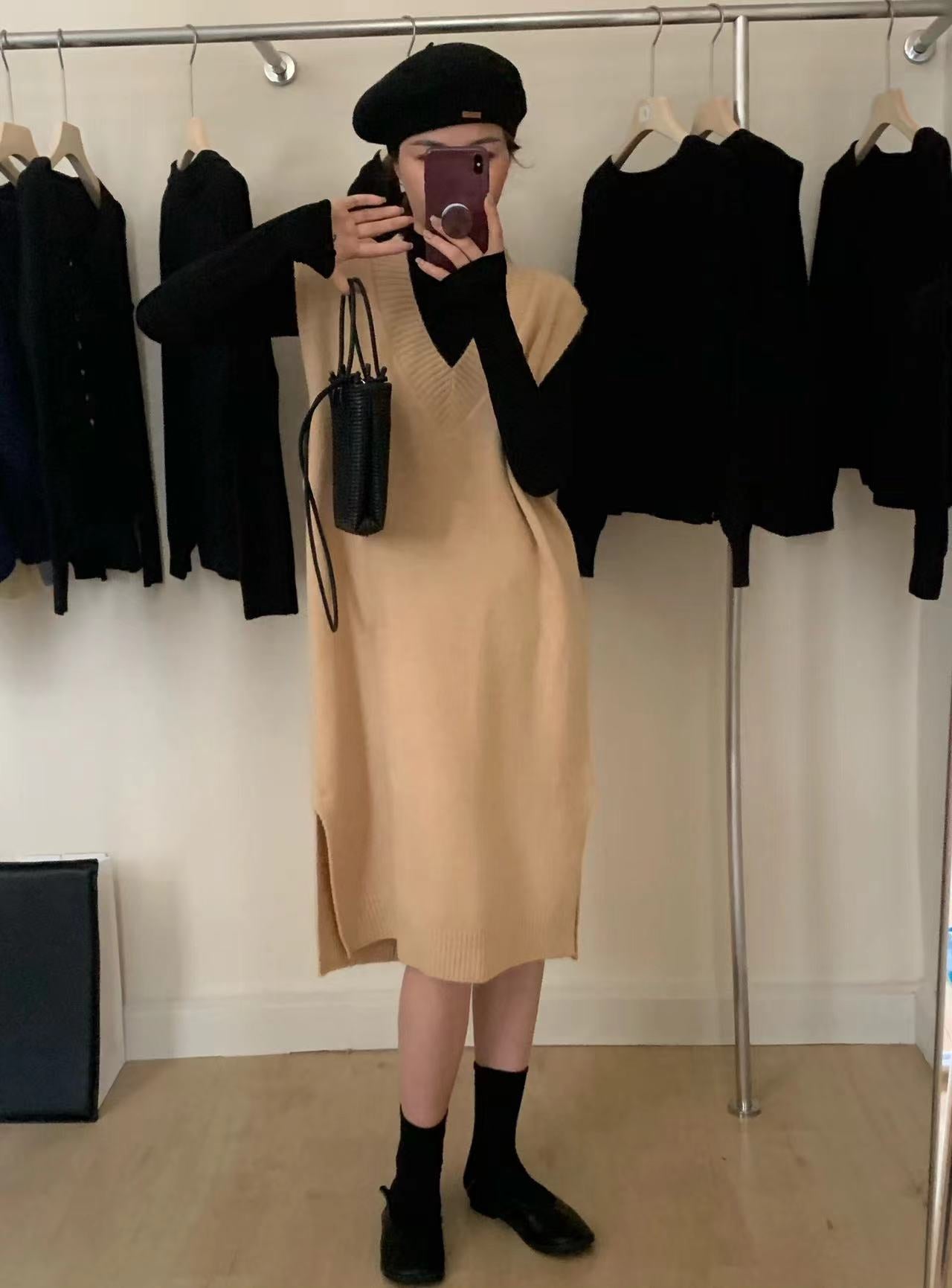 Damen Strickkleid V-Ausschnitt Seitenschlitz Norvielle