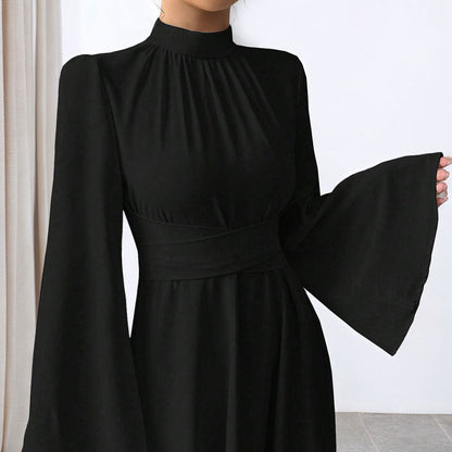 Damen Maxikleid mit schwingenden Ärmeln und hohem Kragen Norvielle