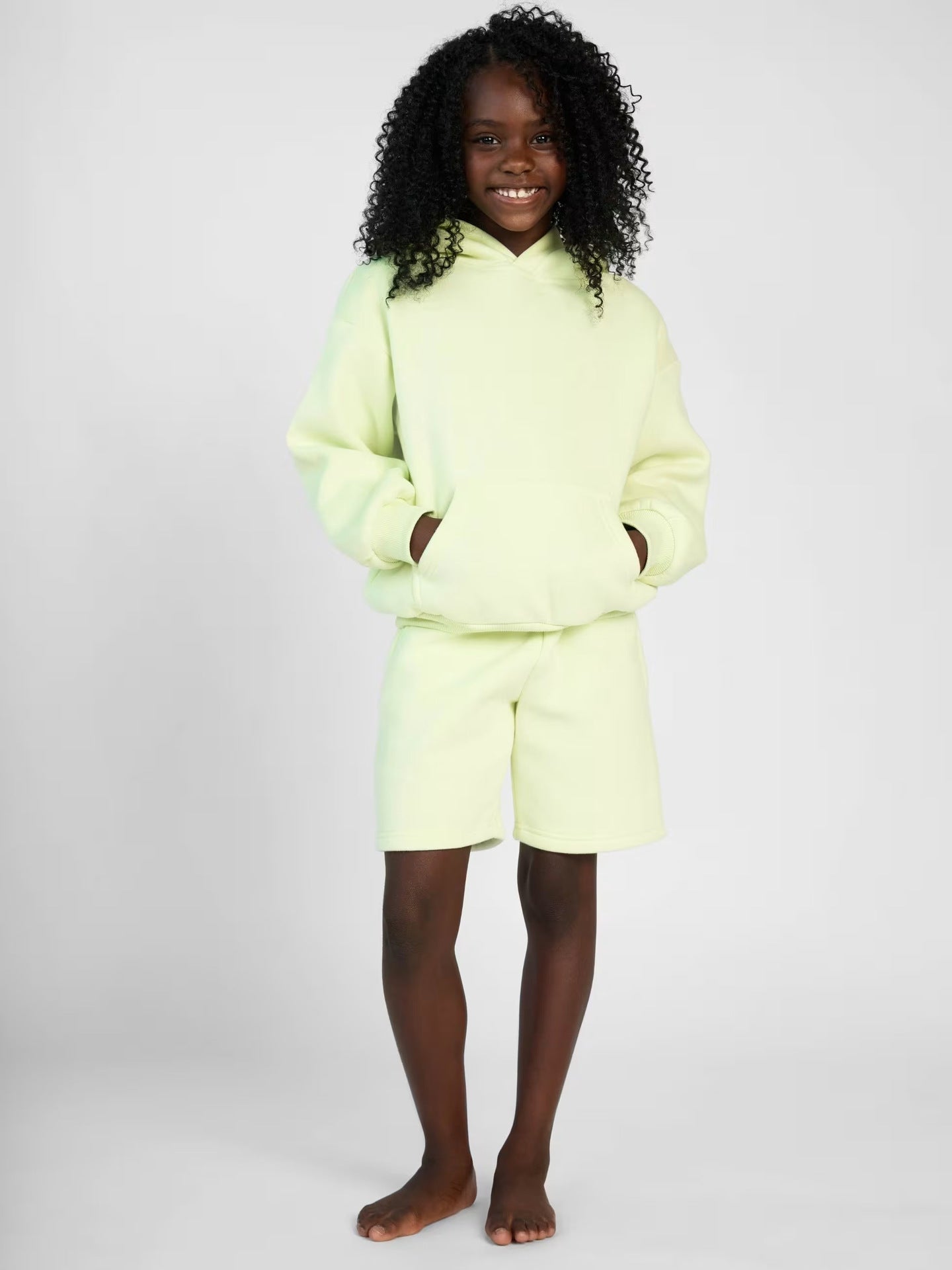 Damen Sportliches Kurzarm-Set mit Kapuze und Shorts