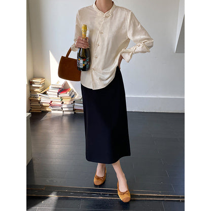 Damen Bluse mit Knöpfen und extravaganten Kragen