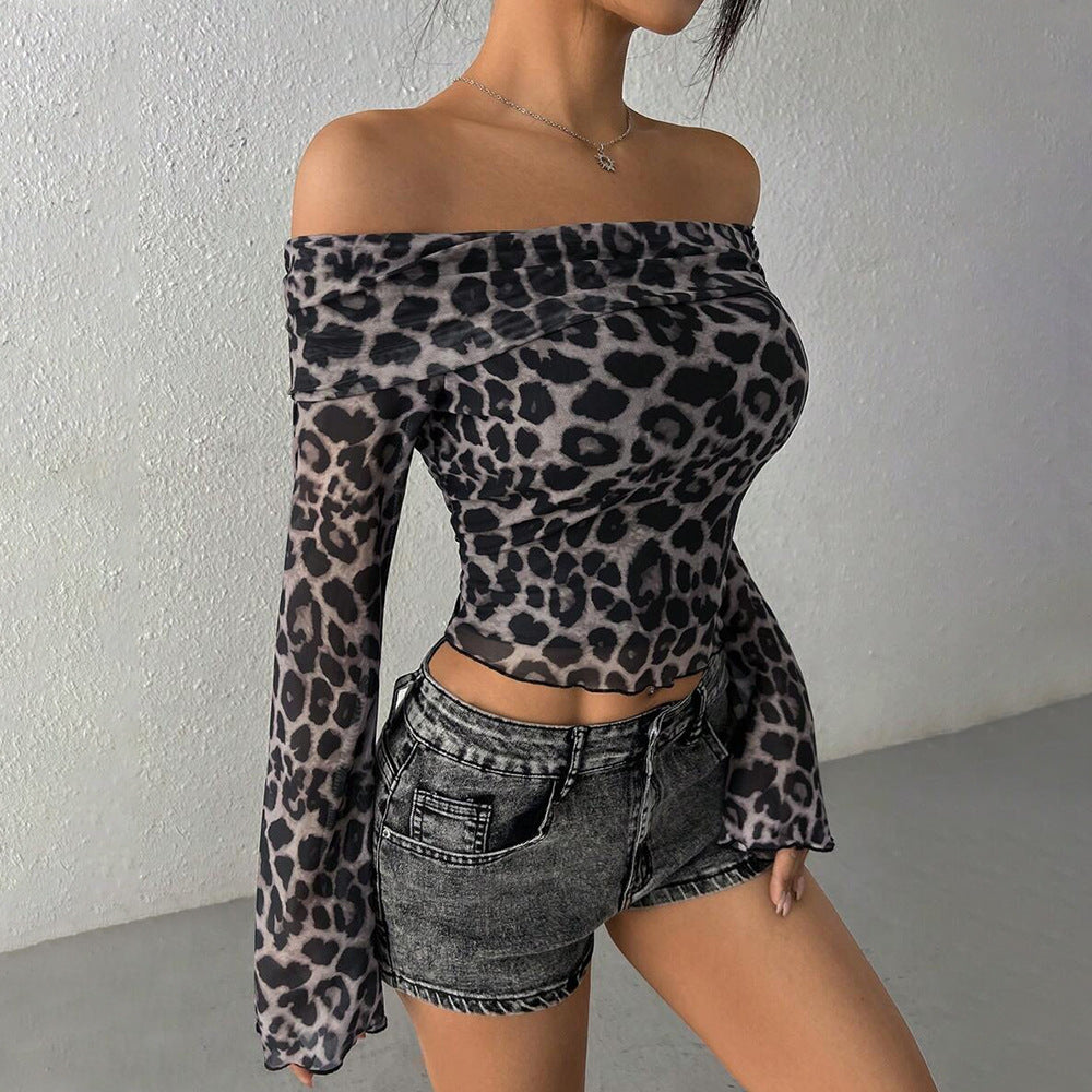 Damen Off-Shoulder- Leoprint mit Flammärmeln