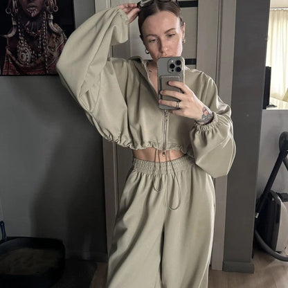 Damen Kapuzen-Crop--Set mit weiter Hose Norvielle
