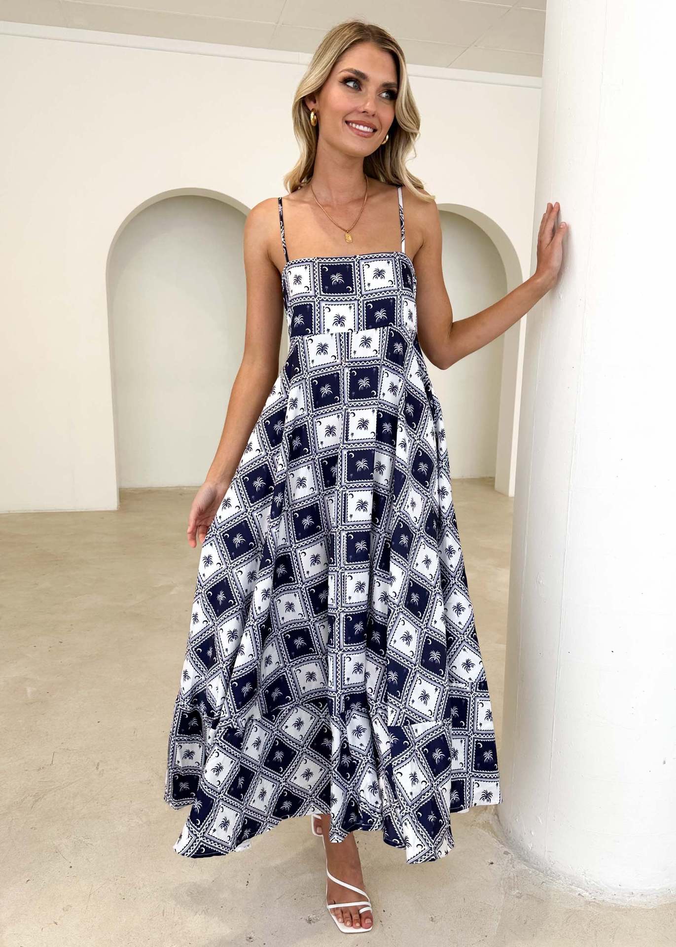 Damen Maxikleid Luftiger Schnitt Grafische Muster Norvielle