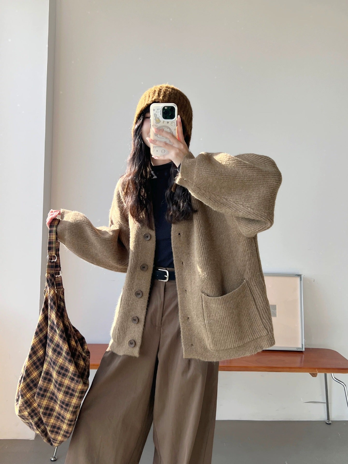 Damen Strickjacke Große Taschen Knöpfe Beige