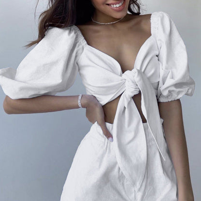 Damen Zweiteiliges Set mit Puffärmeln und Krawatte