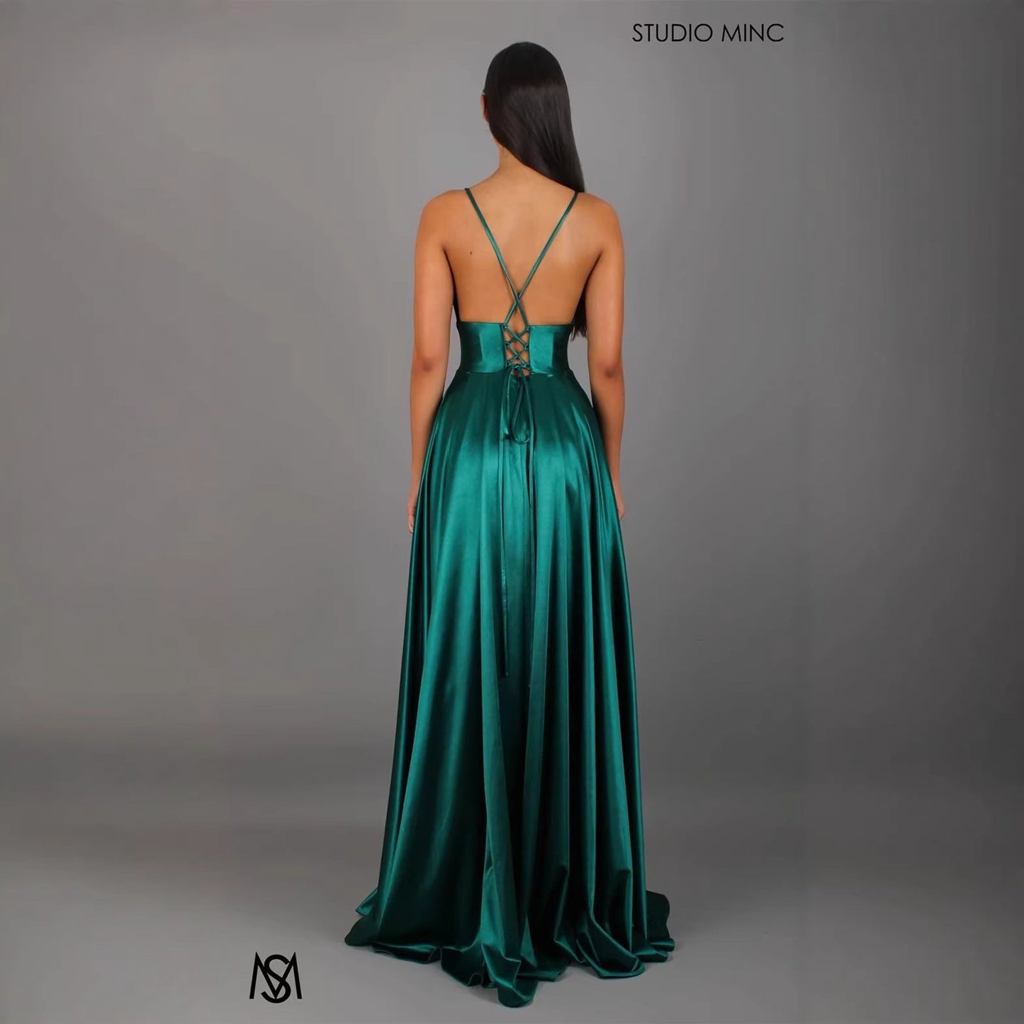 Damen Abendkleid V-Ausschnitt Hochschlitz Norvielle