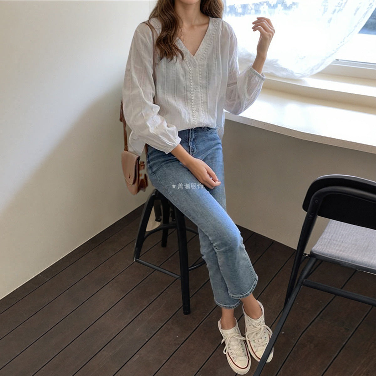 Damen Bluse aus Leinen mit Knöpfen Elegant Beige