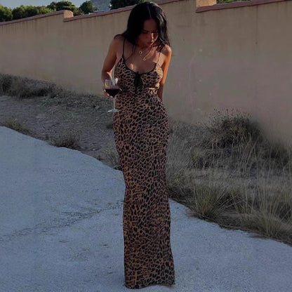 Damen Maxikleid Leopardenmuster Figurbetont Schnürdetail Norvielle - Norvielle
