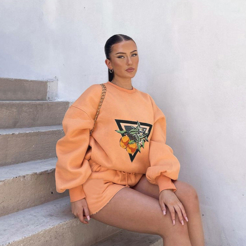 Damen Sweatshirt mit Obstdesign und bequeme Shorts