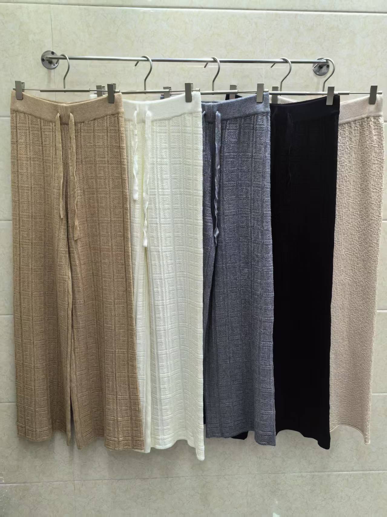 Damen Sommerhose Weite Elastischer Bund Streifenmuster Beige