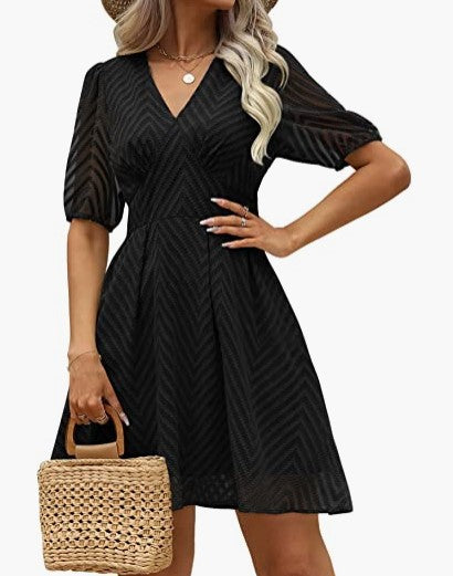 Damen Kleid mit Puffärmeln und V-Ausschnitt Norvielle