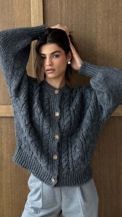 Damen Grobstrickjacke Voluminöse Ärmel Große Knöpfe Norvielle