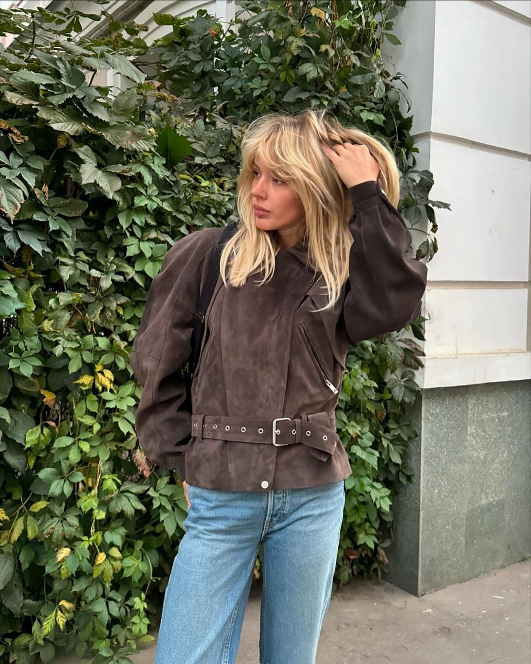 Damen Modische Wildlederjacke mit Taillengürtel