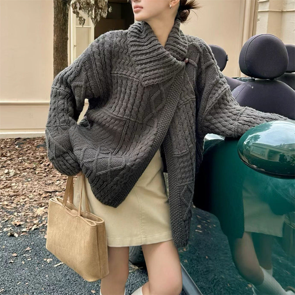Damen Grobstrickjacke Hochkragen Zopfmuster Norvielle