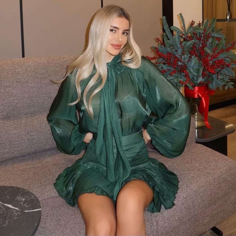 Damen Elegantes Mini-Kleid mit Schluppenkragen