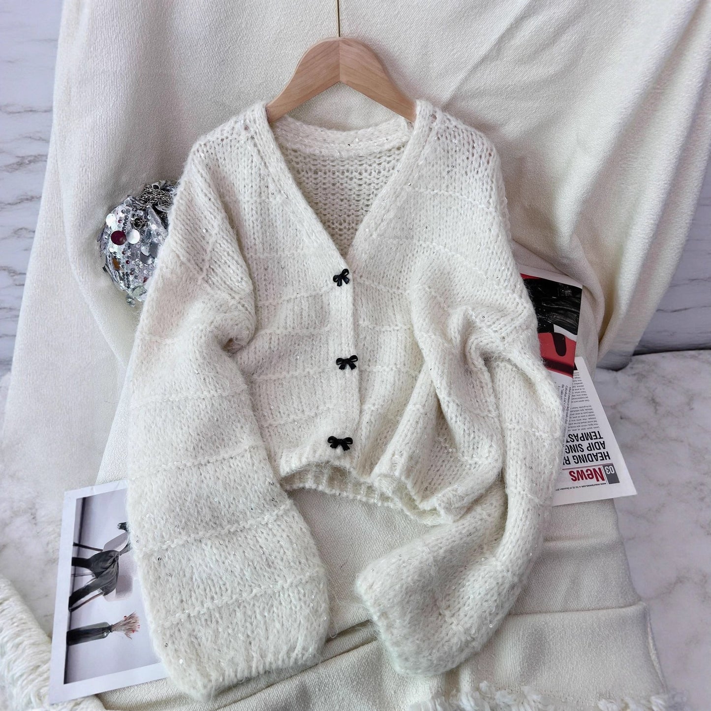 Damen Strickjacke Luftig Ballonärmel Knöpfe Beige - Norvielle