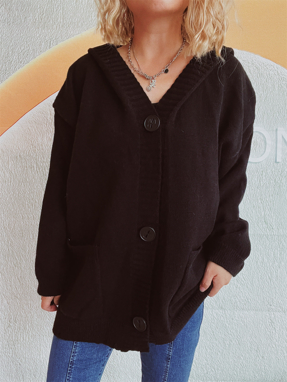 Damen Strickjacke mit Kapuze und Taschen Norvielle