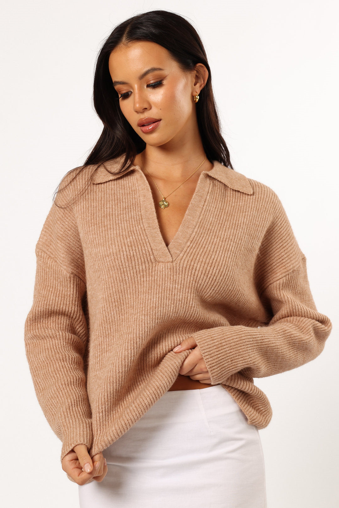 Damen Oversized Pullover V-Ausschnitt Feine Rippenstruktur Beige