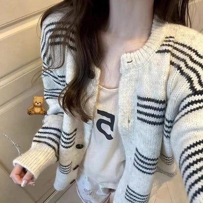 Damen Strickjacke Gemustert Mit Knöpfen Norvielle