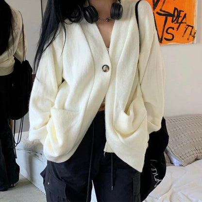 Damen Strickjacke Kuschelig Große Taschen Knopfverschluss Beige