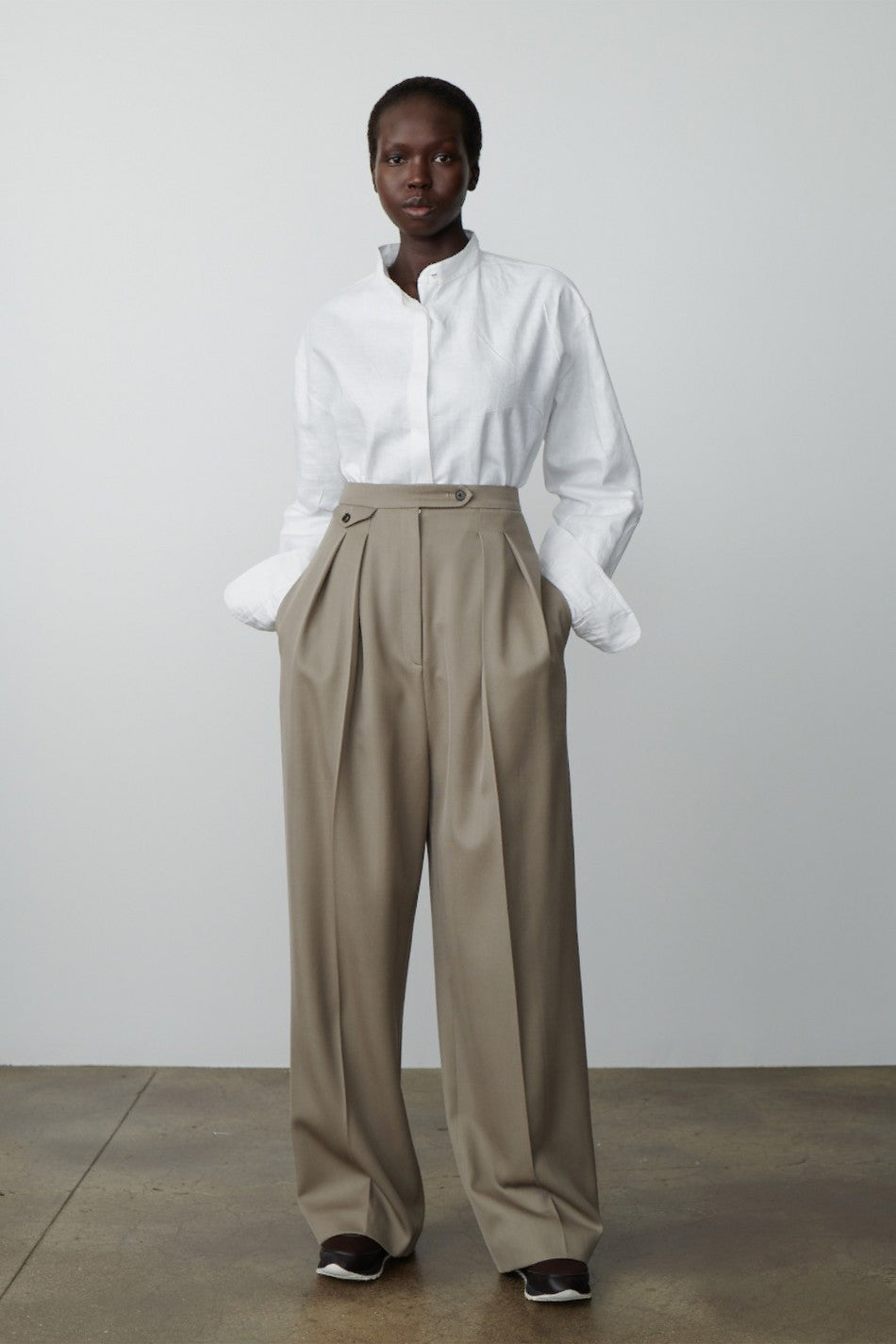 Damen Hochbundhose aus Baumwolle mit klassischen Falten