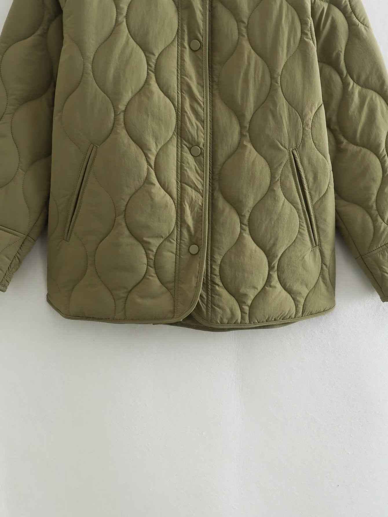Damen Leichte Steppjacke mit Knöpfen