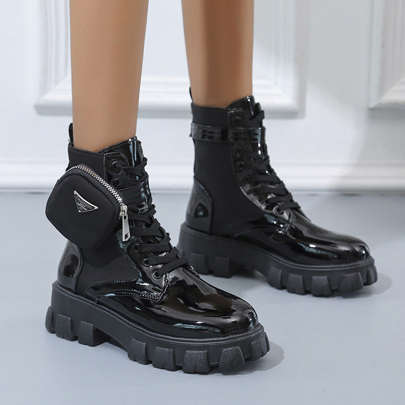 Damen Stiefel mit Tasche und auffälliger Sohle
