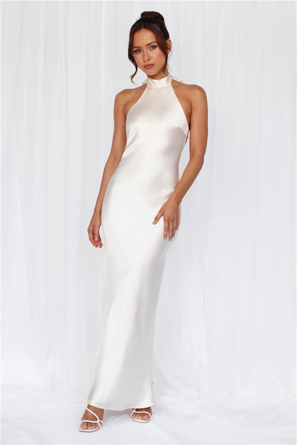 Damen Satin Maxikleid Hochkragen Körpernah Norvielle