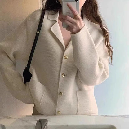 Damen Bouclé-Jacke Goldknöpfe Beige