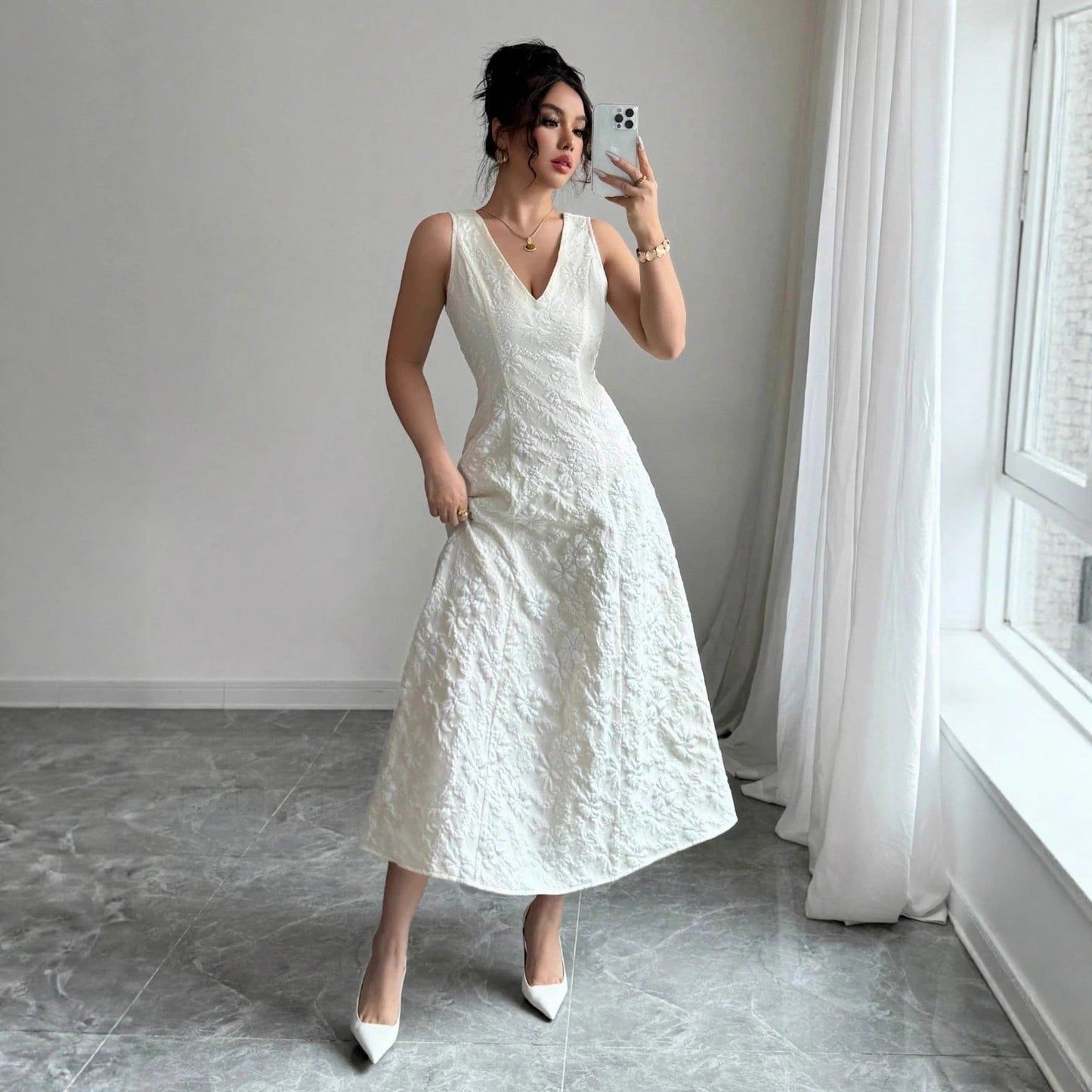 Damen Maxikleid Spitze Verführerischer Schnitt Zarte Träger Schwarz - Norvielle