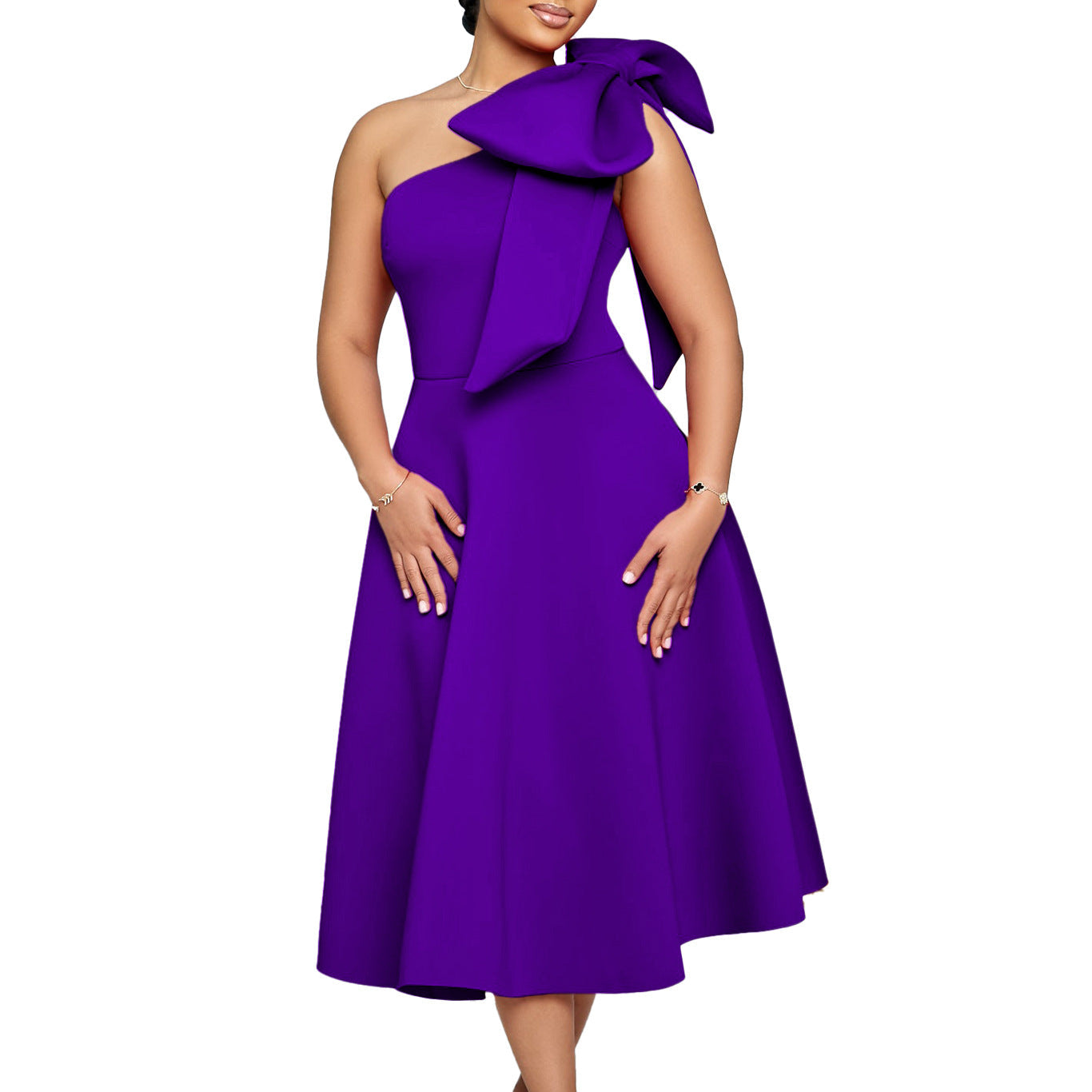 Damen Schulterfreies Kleid mit Halstuch und Goldakzent
