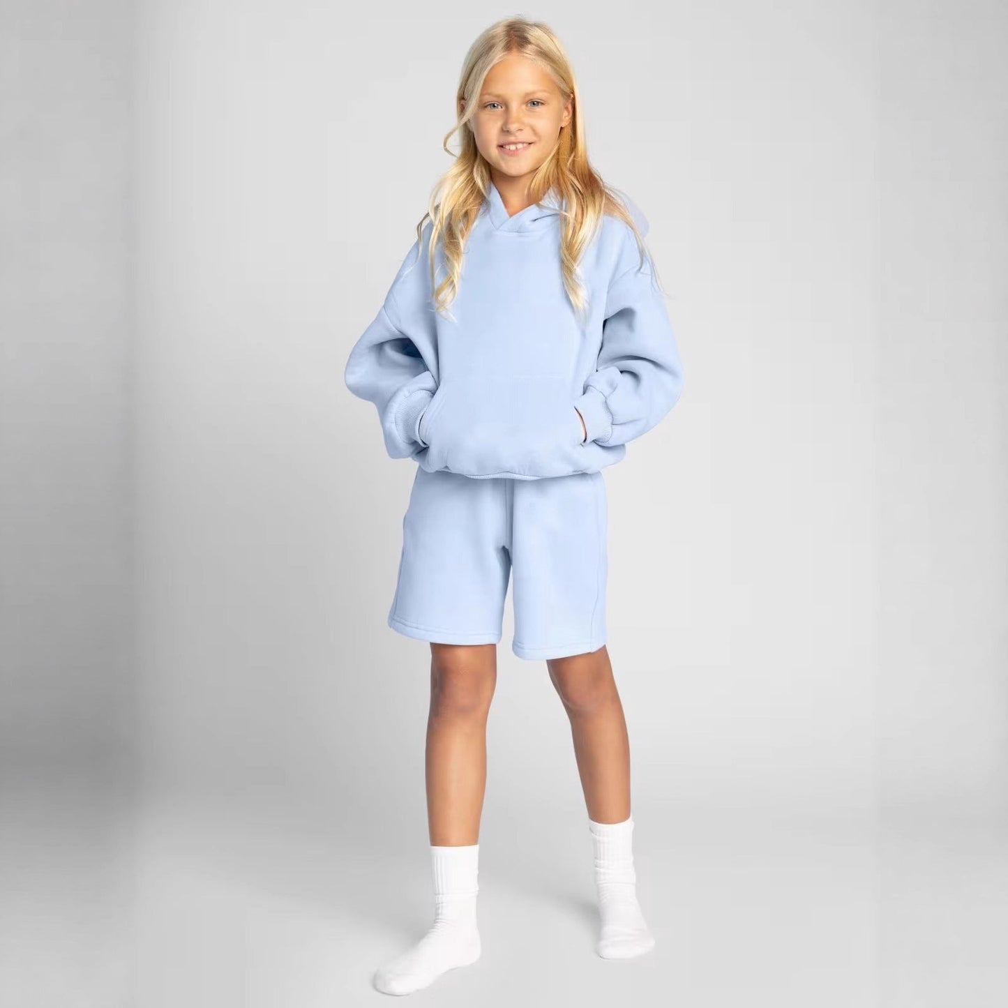 Damen Sportliches Kurzarm-Set mit Kapuze und Shorts