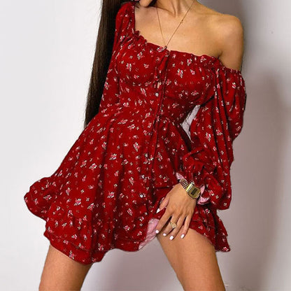 Damen Minikleid Schulterfrei Rüschen Saum Norvielle