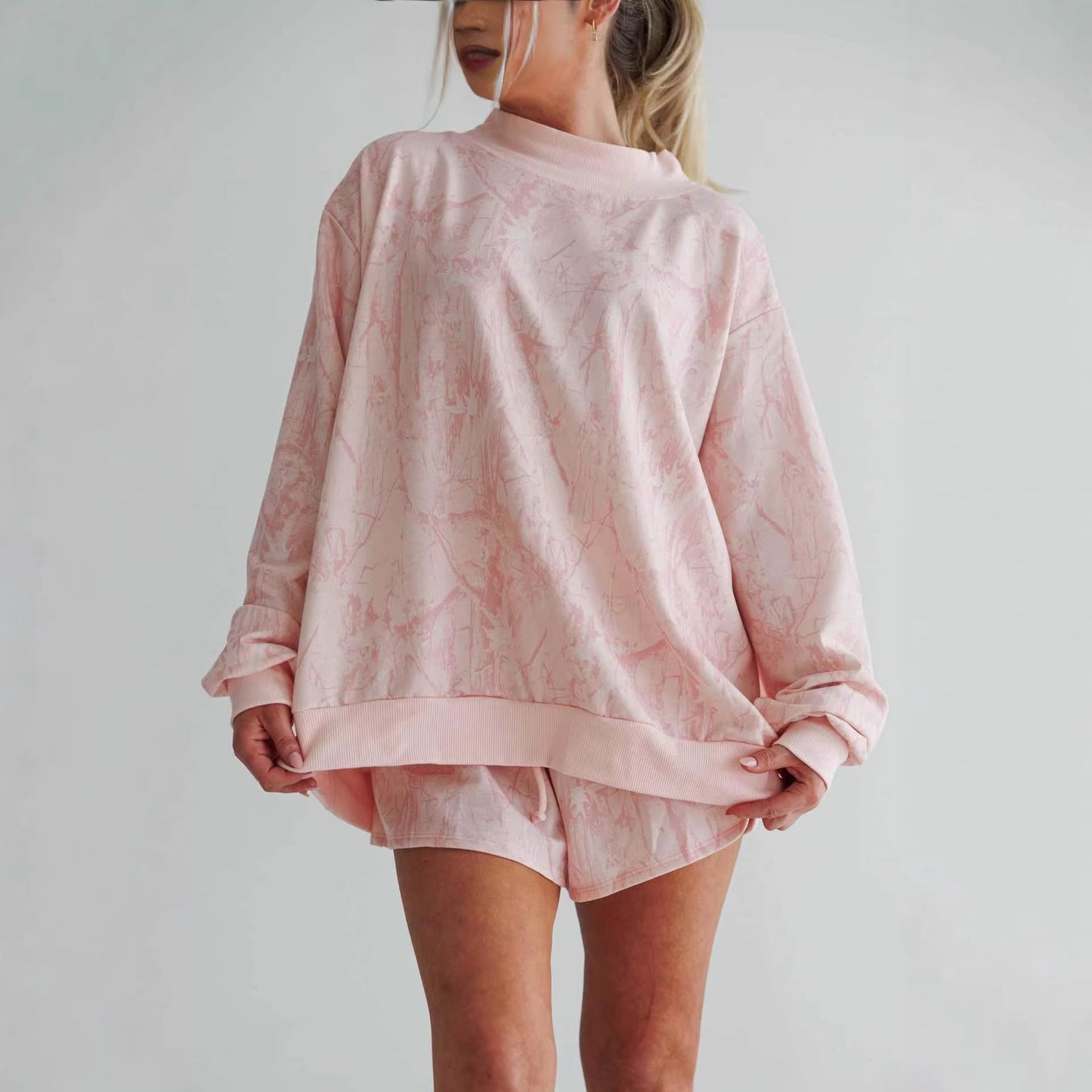 Damen Oversized Sweatshirt Hochkragen Kurze Shorts Norvielle