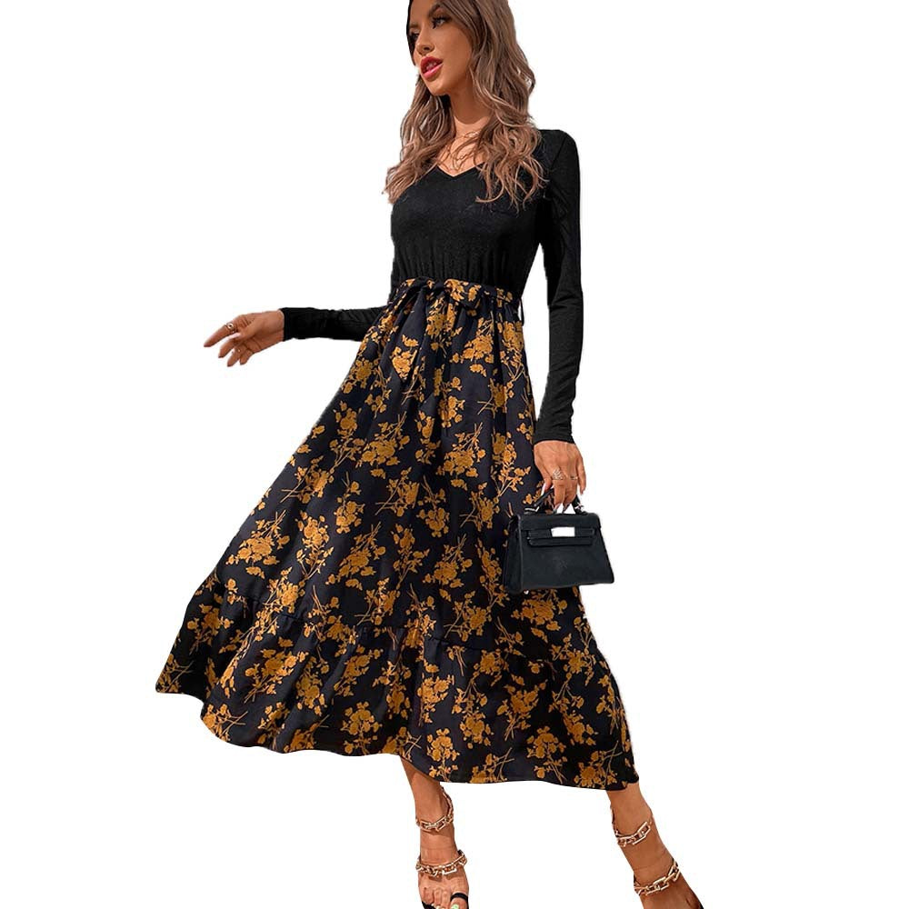 Damen Maxikleid mit tiefem V-Ausschnitt und floralem Rock