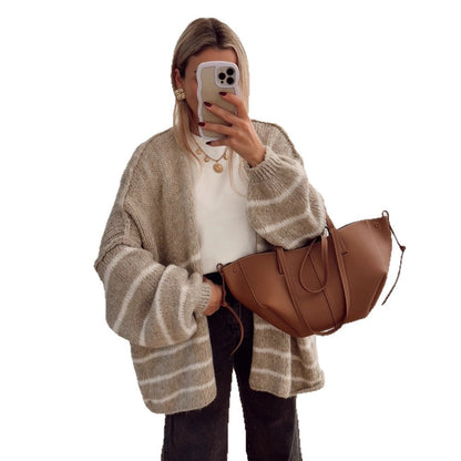 Damen Strickjacke mit Zopfmuster Großzügige Ärmel Norvielle