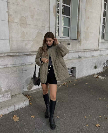 Damen Leichte Steppjacke mit Knöpfen
