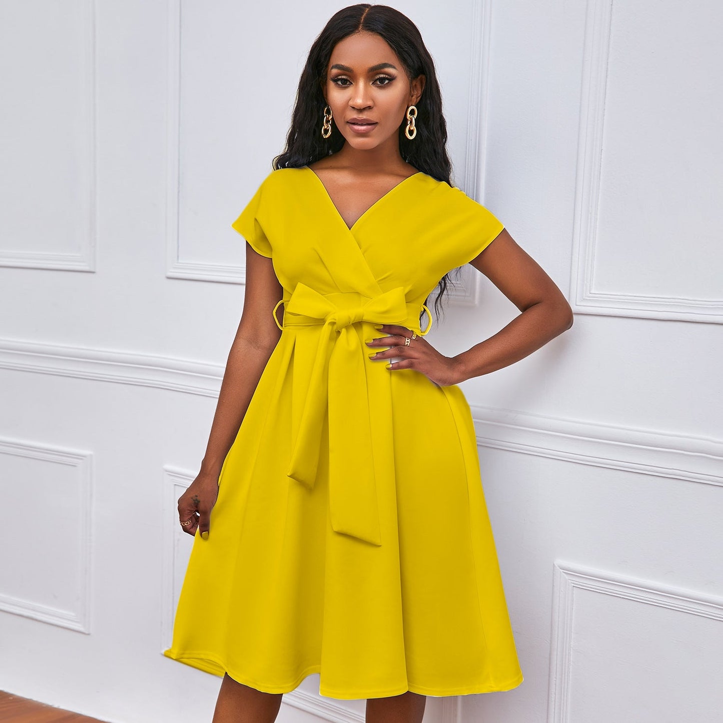 Damen Wickelkleid V-Ausschnitt Gürtel Norvielle