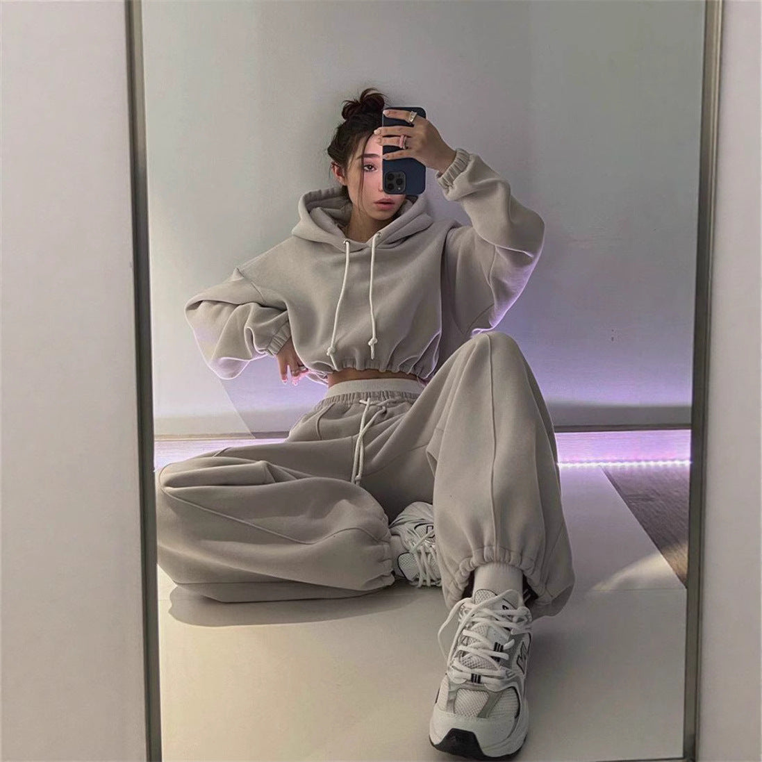 Damen Jogginganzug mit Kapuze und Taschen Elastisch Schwarz Norvielle - Norvielle