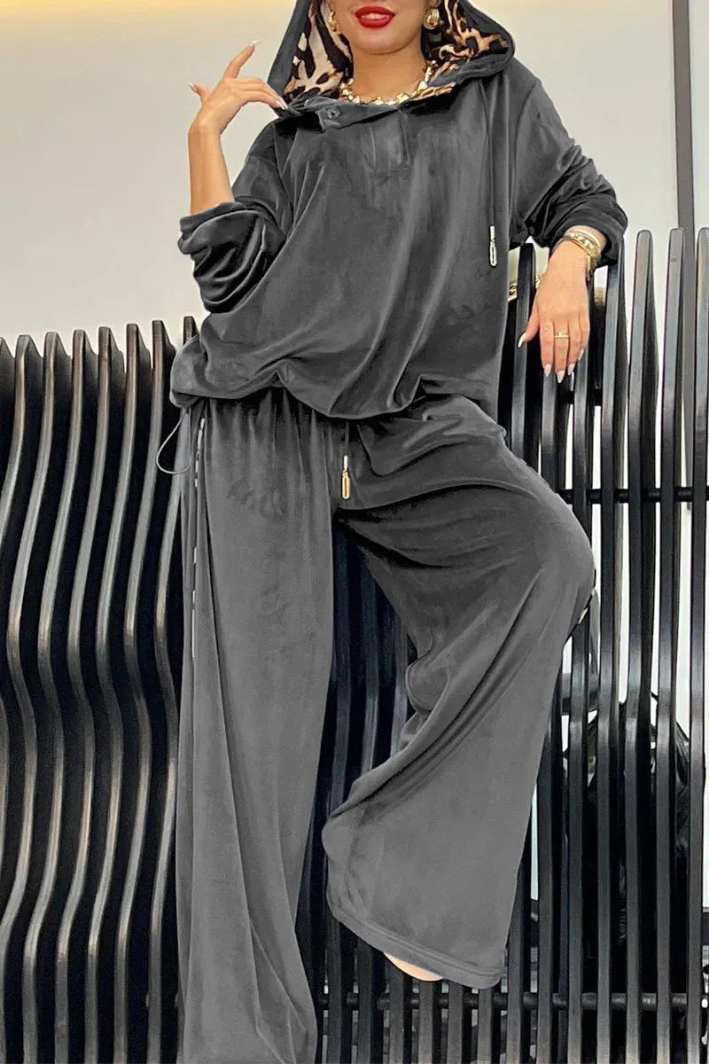 Damen Lounge-Anzug mit Kapuze Satin-Finish Norvielle