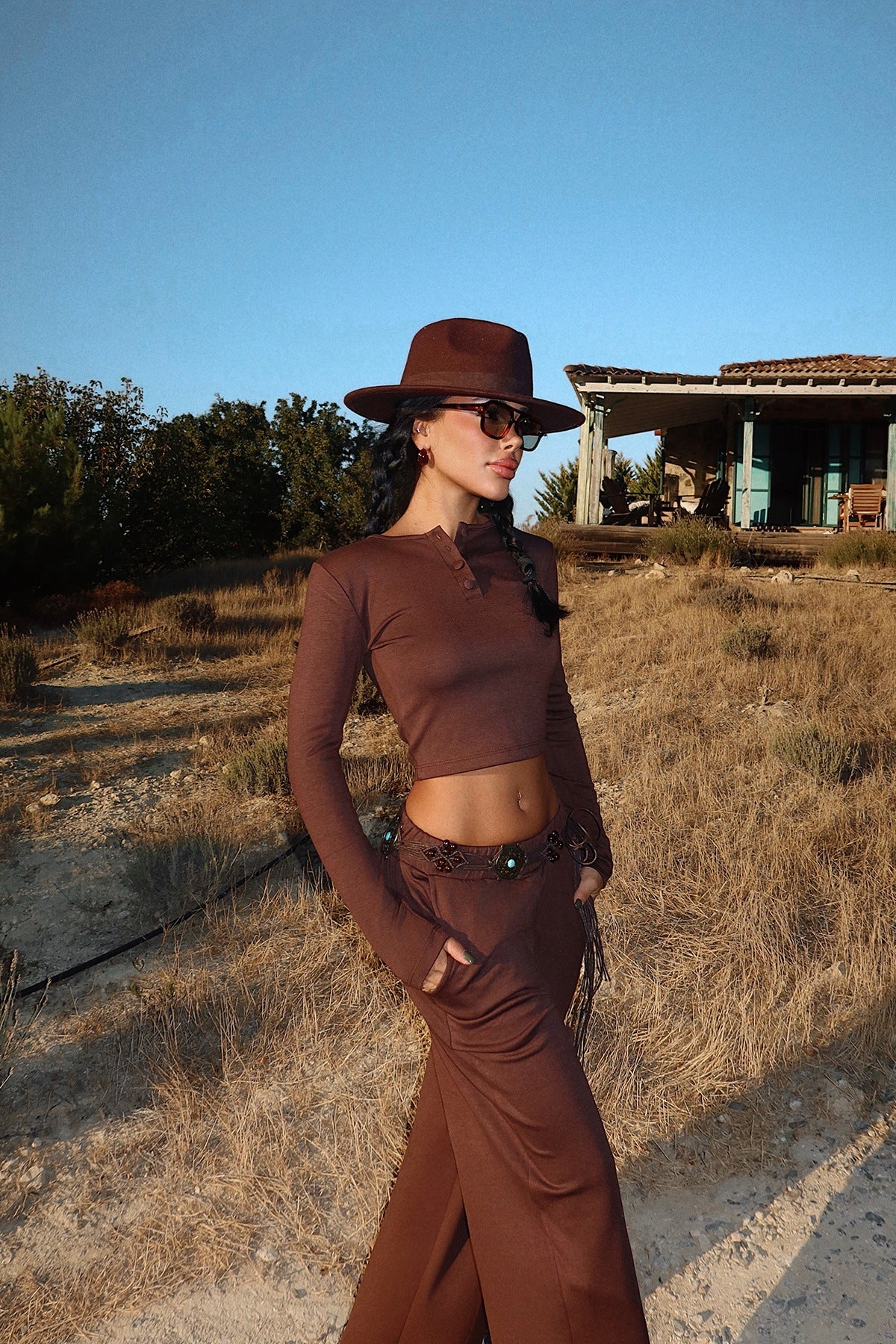 Damen Cropped- mit Knopfleiste und Jogginghose Bequem